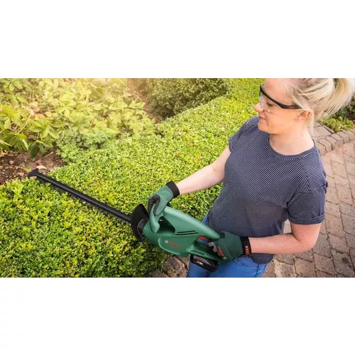 Akumulátorové nůžky na živé ploty EasyHedgeCut 18-45 BOSCH 0600849H03