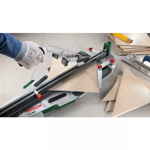 Řezačka na dlaždice PTC 640 BOSCH 0603B04400