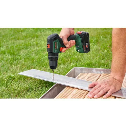 Akumulátorová příklepová vrtačka UniversalImpact 18V-60 BOSCH 06039D7100