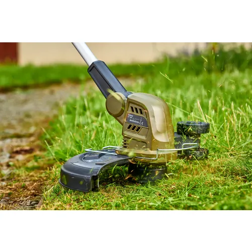 Akumulátorový teleskopický vyžínač CAMOUFLAGE NAREX CVT 300