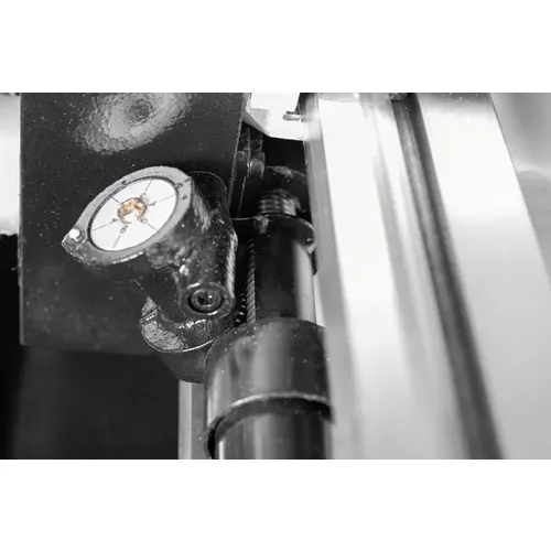 Proma SKF-750M - Kombinovaný soustruh na kov s pohyblivým frézovacím zařízením