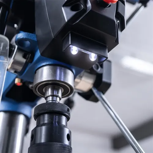 Scheppach TBM 300 Vario stojanová vrtačka s křížovým laserem a LED osvětlením