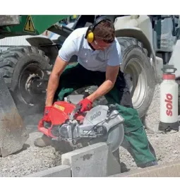 Rozbrušovací pila SOLO iLube® 881-14