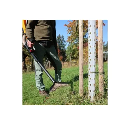 Zádový aplikátor granulátu Guarany