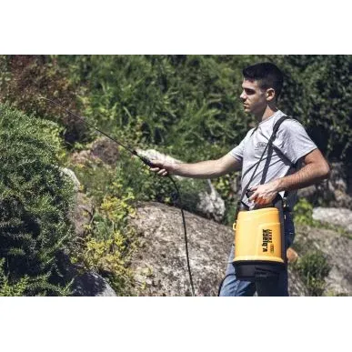 Ruční akumulátorový postřikovač VOLPI V. Black Smart