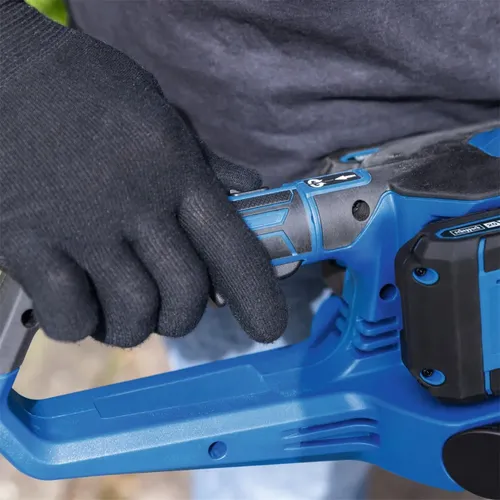 Scheppach BC-HT720-X-SET S2 2x20 V IXES aku plotostřih + 2x 2Ah baterie + duální nabíječka 2,4 A