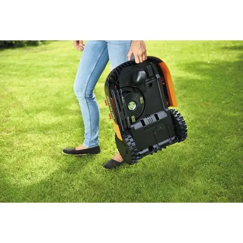 Worx garden WR147E.1 - Robotická sekačka Landroid L1000