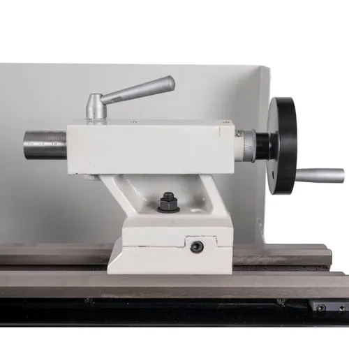 Proma SK-550 - Soustruh na kov