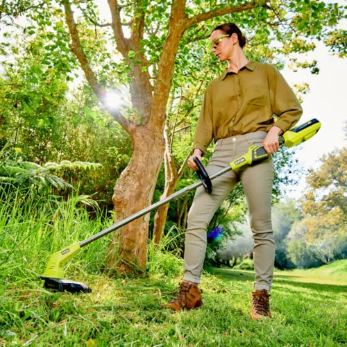 RYOBI RY36LT33A-0 36V aku vyžínač se záběrem 33 cm (bez akumulátoru a nabíječky)