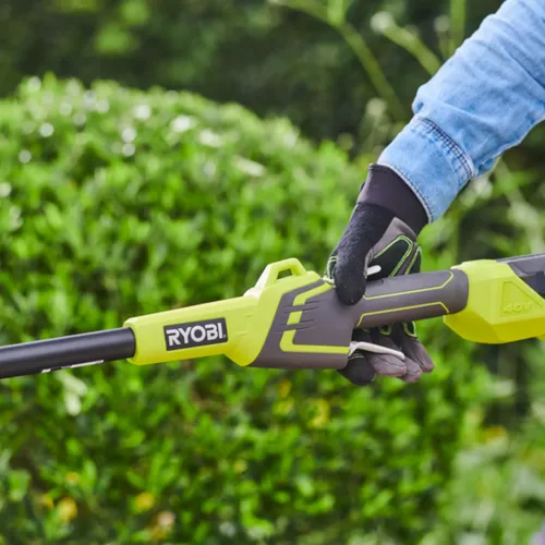 RYOBI RY36LT33A-0 36V aku vyžínač se záběrem 33 cm (bez akumulátoru a nabíječky)