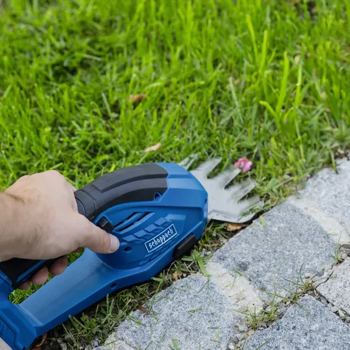 Scheppach C-HTGS200-X 20 V IXES aku nůžky na trávu a keře (bez baterie a nabíječky)