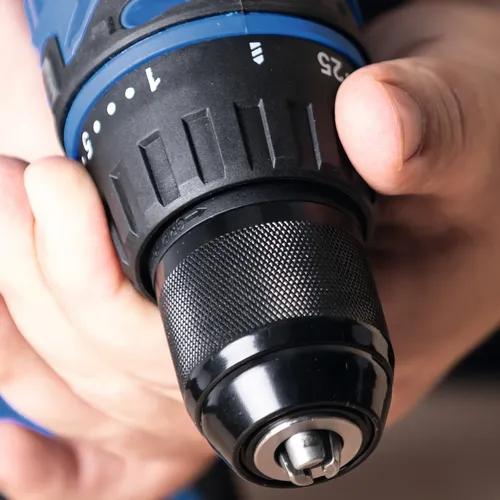 Scheppach C-DTB74/1-X 20 V IXES set aku vrtacího šroubováku a 74 ks příslušenství