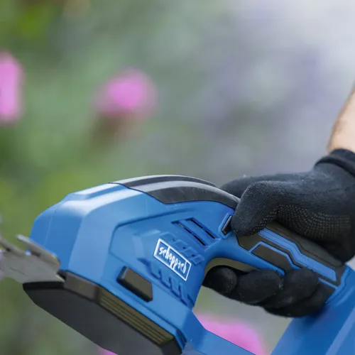 Scheppach C-HTGS200-X-SET S 20 V IXES aku nůžky na trávu a keře + 2Ah baterie + nabíječka 2,4 A