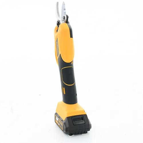 Riwall PRO RAP 3020i SET aku nůžky na větve 20 V s bezuhlíkovým motorem + 2Ah baterie + nabíječka